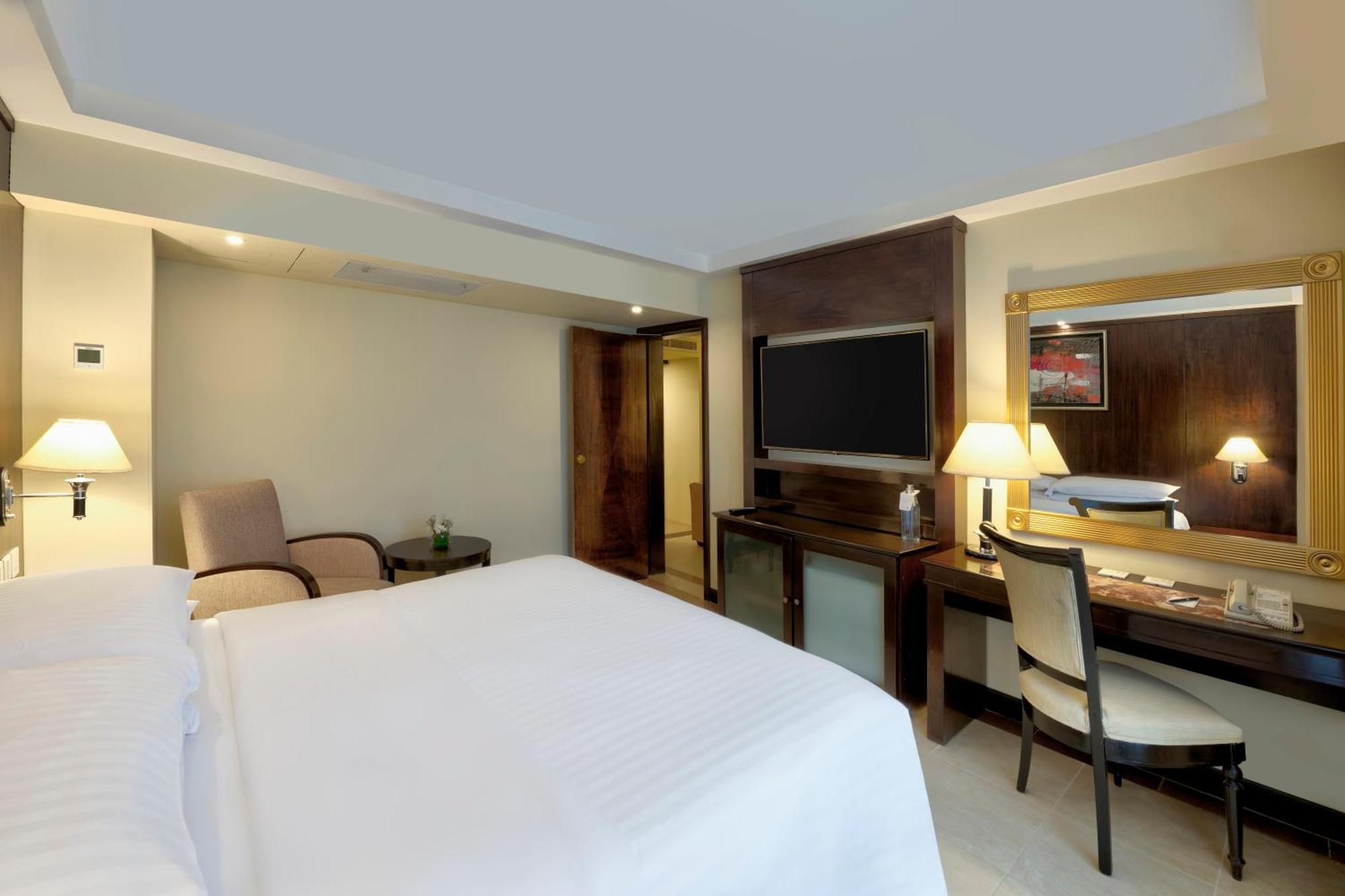 Islamabad Marriott Hotel Экстерьер фото